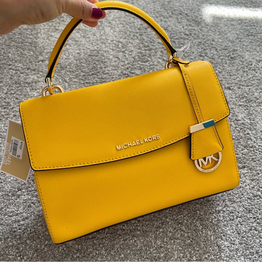 Michael Kors Ava Crossbody bag NWT small size purse